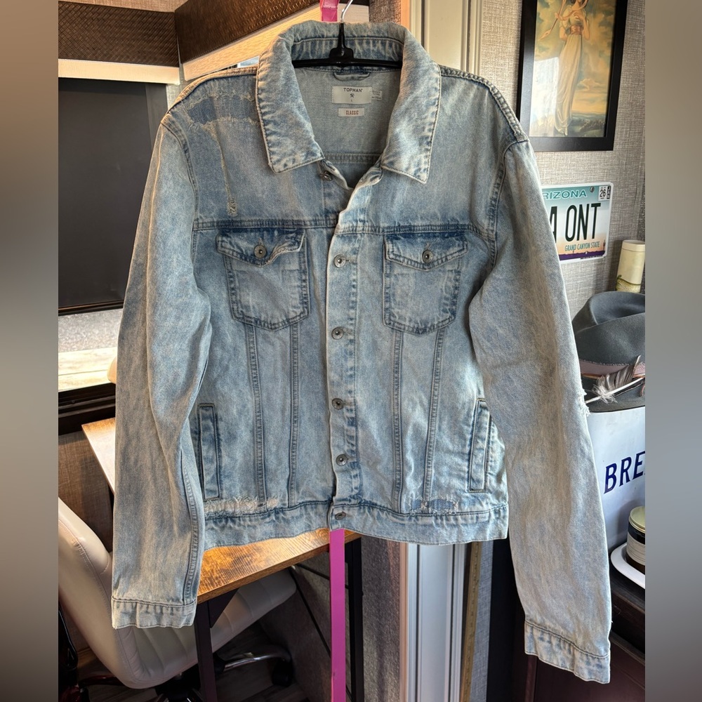 Topman women’s Light Blue distress Denim Jean Jacket size Large